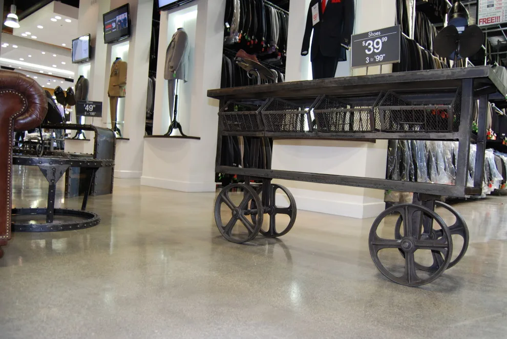 Modern Concrete Surfaces - Photo 14