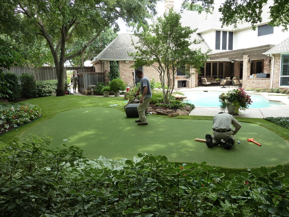 Poolside Putting Green by Synthetic Grass Pros - Photo 2