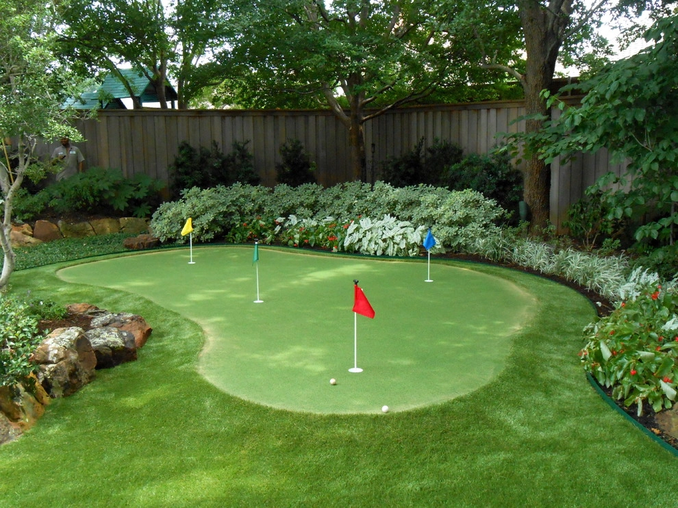 Poolside Putting Green by Synthetic Grass Pros - Photo 3