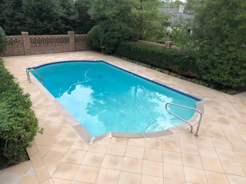 Belle Meade Swimming Pool and Patio by Denali Exterior Design - Photo 2