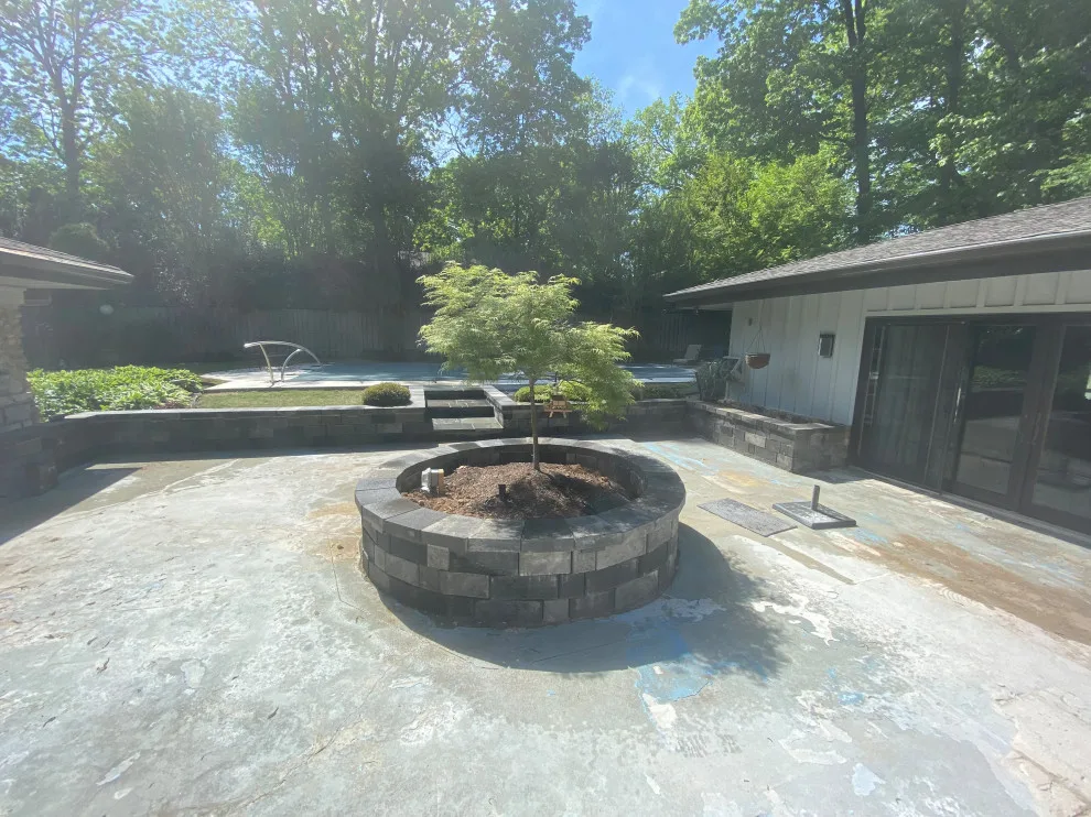 Courtyard and Barrier by Leo Paver LLC - Photo 4