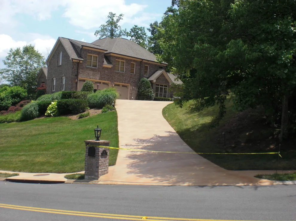 Colored Seal Driveways by Concrete Repair Specialist - Photo 11