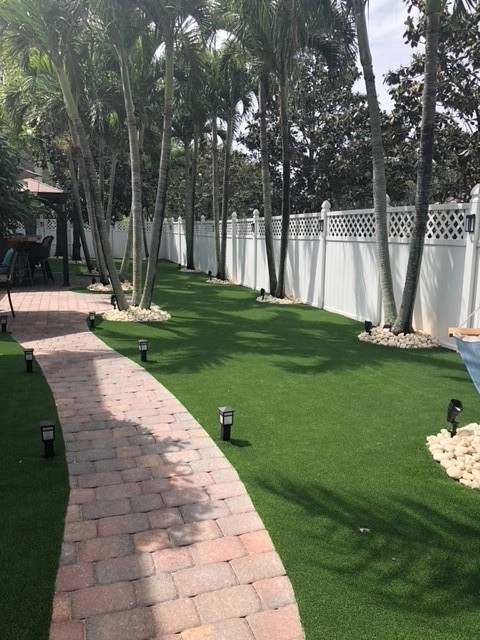 Abacoa Backyard Makeover by Synthetic Turf International - Florida - Photo 6