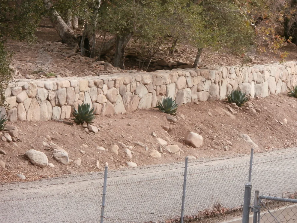 Ojai Home by MGH Stone Masonry - Photo 21