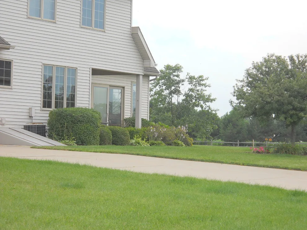 Twin Oaks Landscape, Inc. - Photo 3
