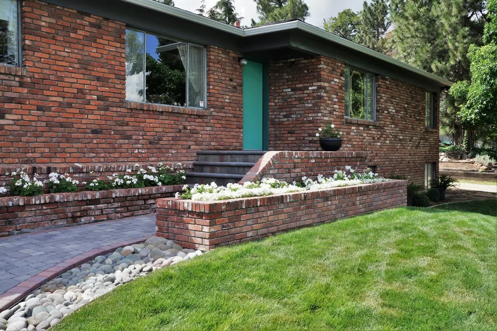 Plumbing Lane by McMurtry Masonry Inc - Photo 3