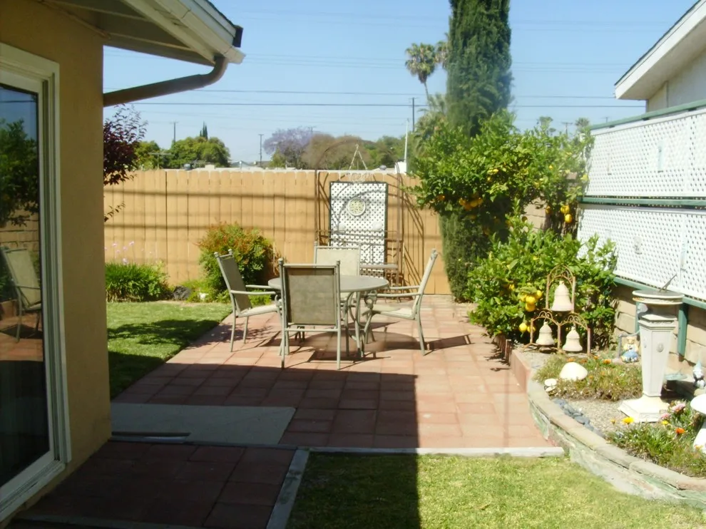 Swimming Area Patios by Dave Pratt Designs And Consulting - Photo 9