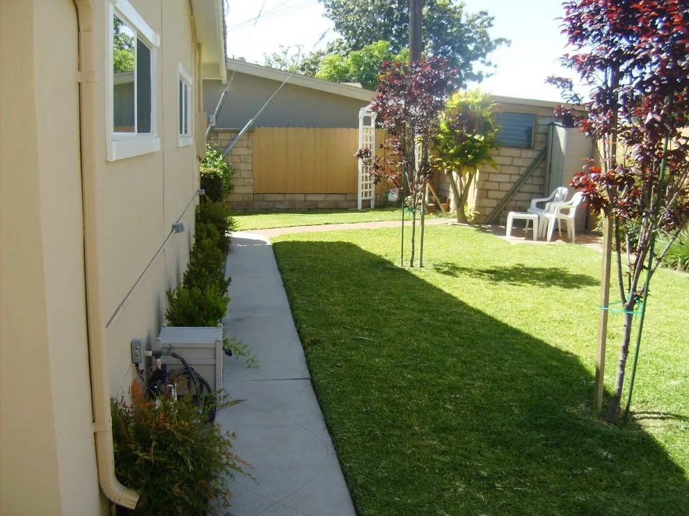 Swimming Area Patios by Dave Pratt Designs And Consulting - Photo 15