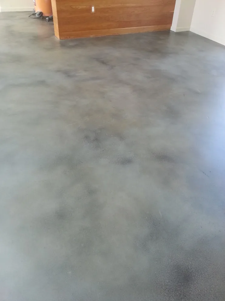 Home Interior Design by Modern Concrete Surfaces - Photo 3