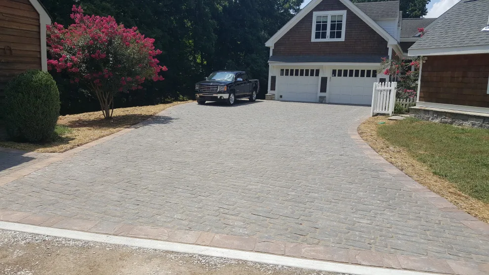 Naturalstone Hardscape - Photo 2