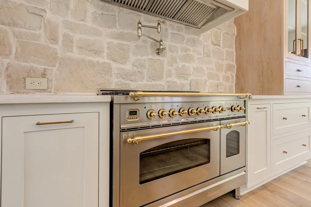19th Century Sedona | TeeLee Residences by Horizon Stone Llc - Photo 5