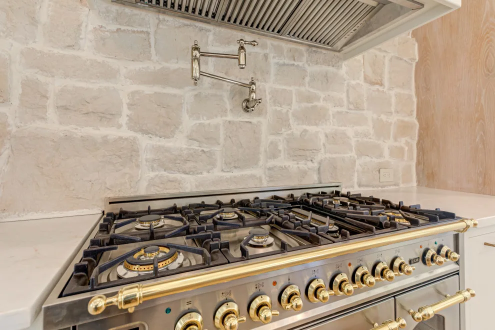 19th Century Sedona | TeeLee Residences by Horizon Stone Llc - Photo 11