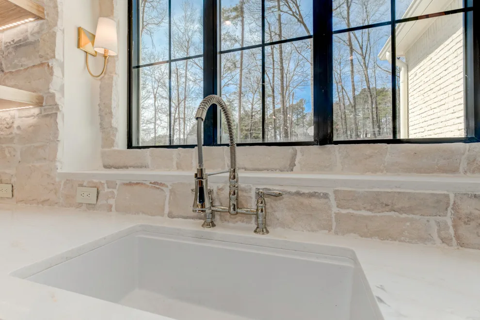 19th Century Sedona | TeeLee Residences by Horizon Stone Llc - Photo 10