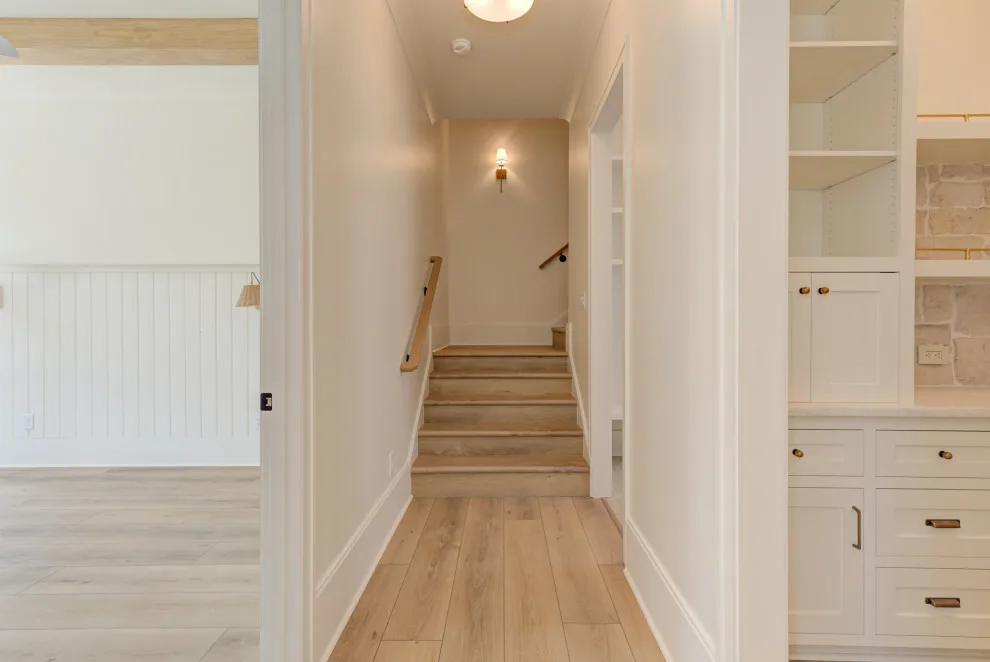 19th Century Sedona | TeeLee Residences by Horizon Stone Llc - Photo 8