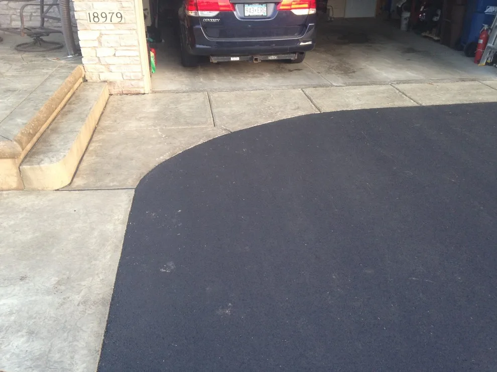 Driveway Concrete Aprons by Cipala Decorative Concrete Inc - Photo 2