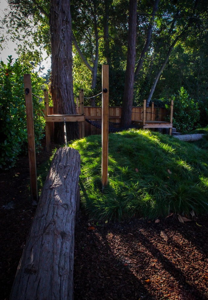Modern Farmhouse by Terra Ferma Landscapes - Photo 10