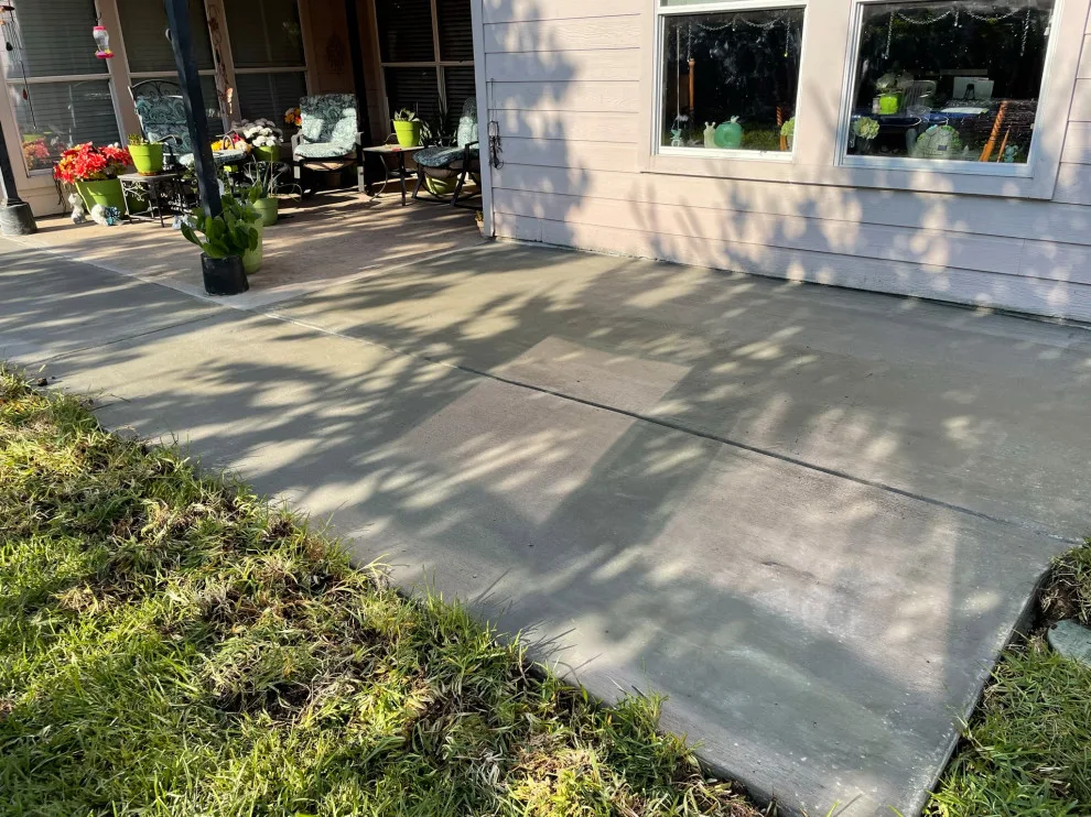 Rear Deck by Flores Concrete - Photo 22