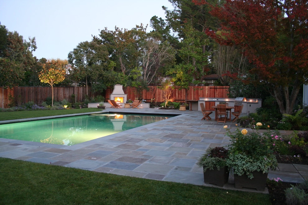 Hillsborough Traditional by Terra Ferma Landscapes - Photo 3