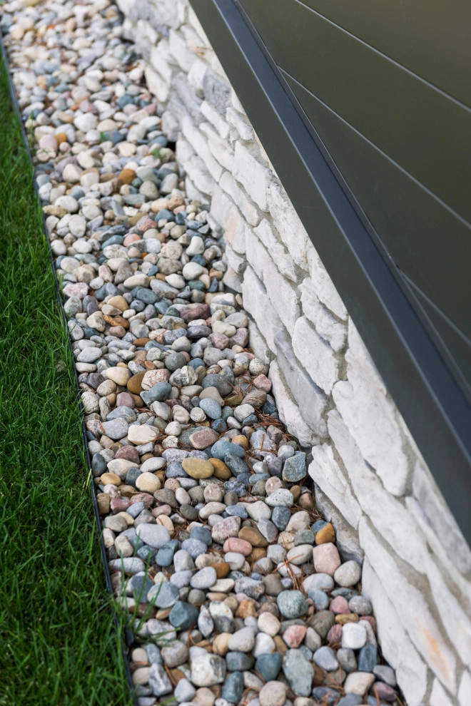 Lake Columbia Modern Lakefront Landscape by TERRAFIRMA Landscape - Photo 6