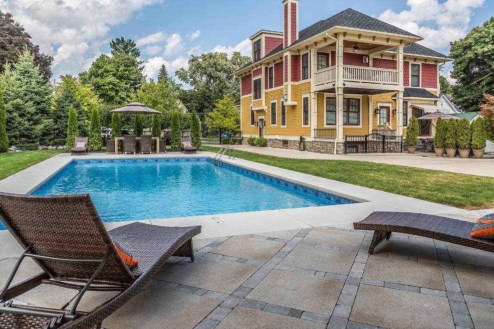 Outdoor Oasis: Crafting Your Ultimate Lounge and Pool Experience by TERRAFIRMA Landscape - Photo 2