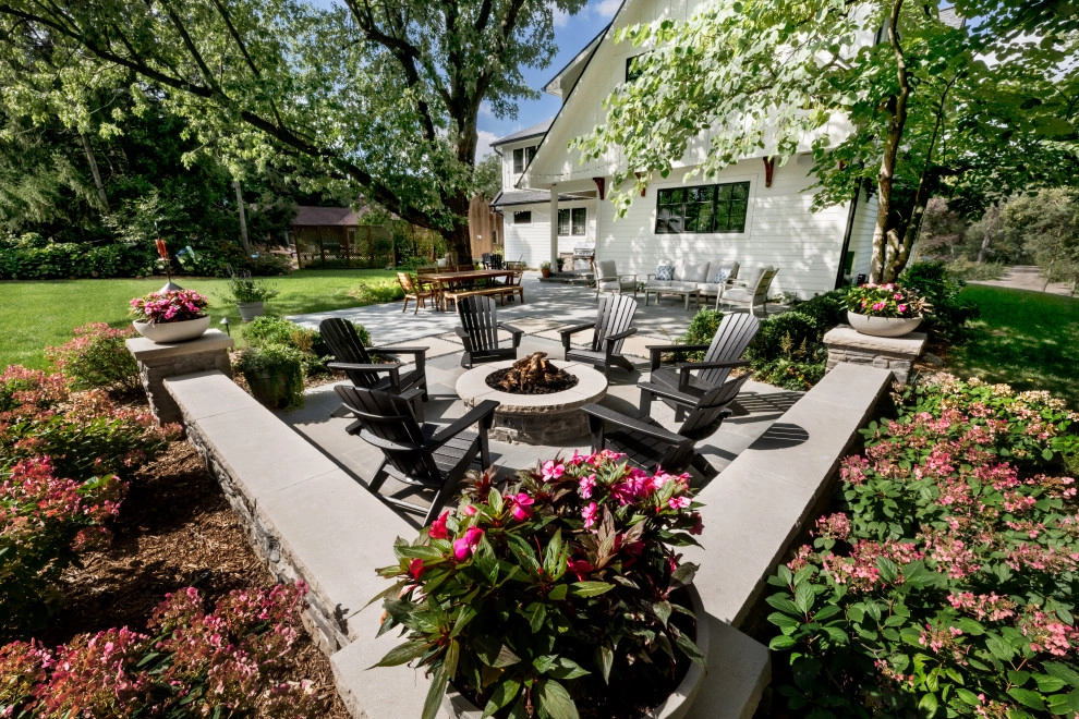 Transitional Outdoor Family Room by TERRAFIRMA Landscape - Photo 10