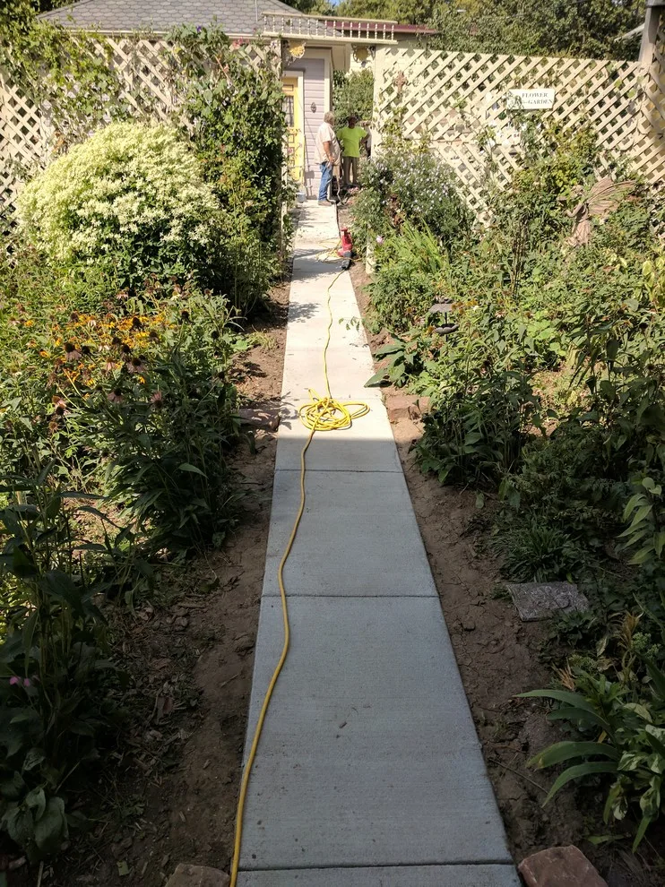 Stone Retaining Wall with Cobblestones by Markuson Mark III Construction - Photo 3