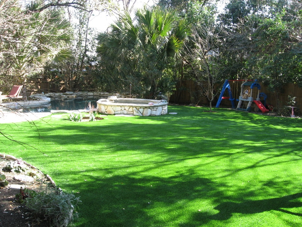 Downtown Austin by Texas Custom Turf - Photo 2