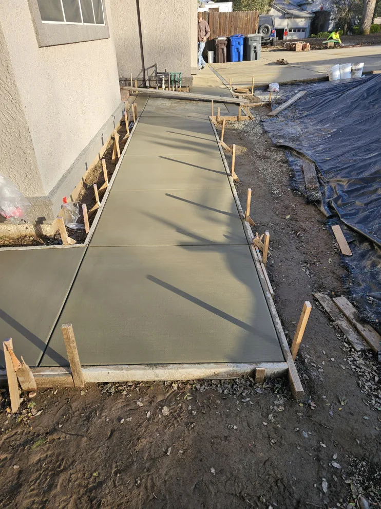 Driveway Concrete Renewal and Flatwork Services by Valdivia's Concrete - Photo 11
