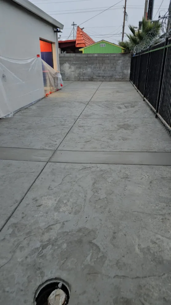 Driveway Concrete Renewal and Flatwork Services by Valdivia's Concrete - Photo 9