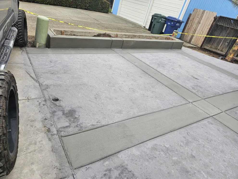 Driveway Concrete Renewal and Flatwork Services by Valdivia's Concrete - Photo 4