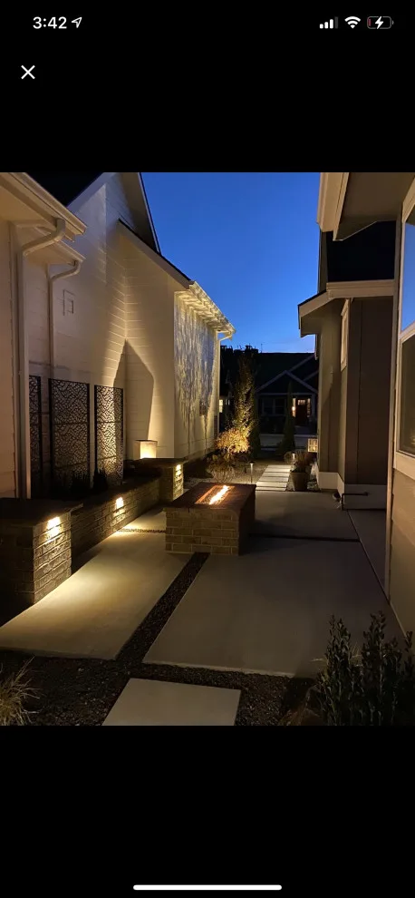 Modern Concrete And Design - Photo 13