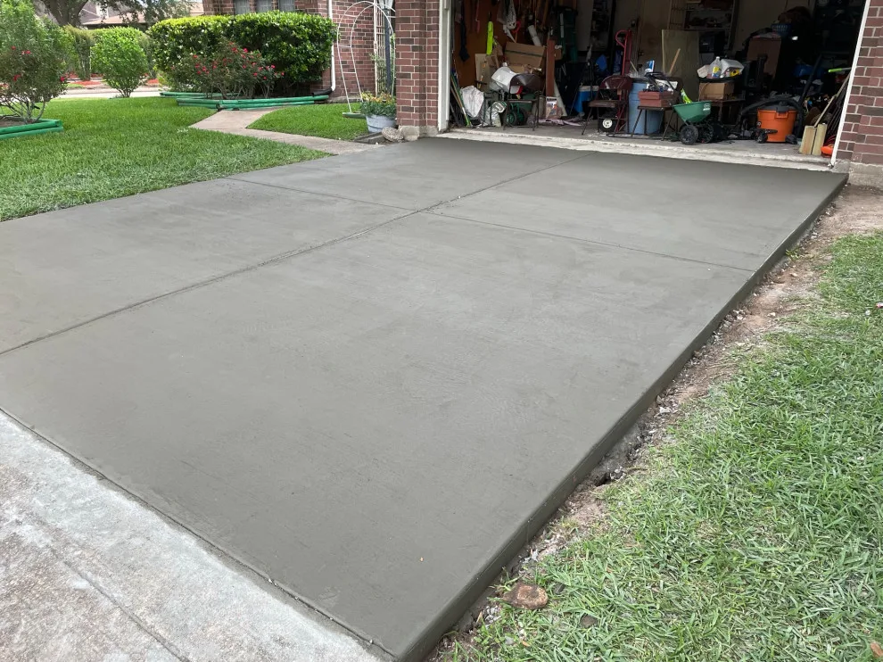 Entryway by Flores Concrete - Photo 29