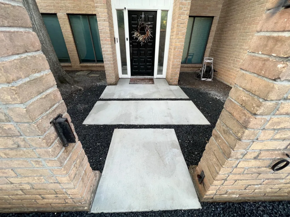 Entryway by Flores Concrete - Photo 41