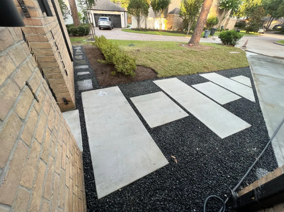 Entryway by Flores Concrete - Photo 37