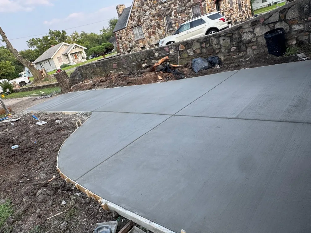 Entrance Pathway by Parga Concrete Llc - Photo 2