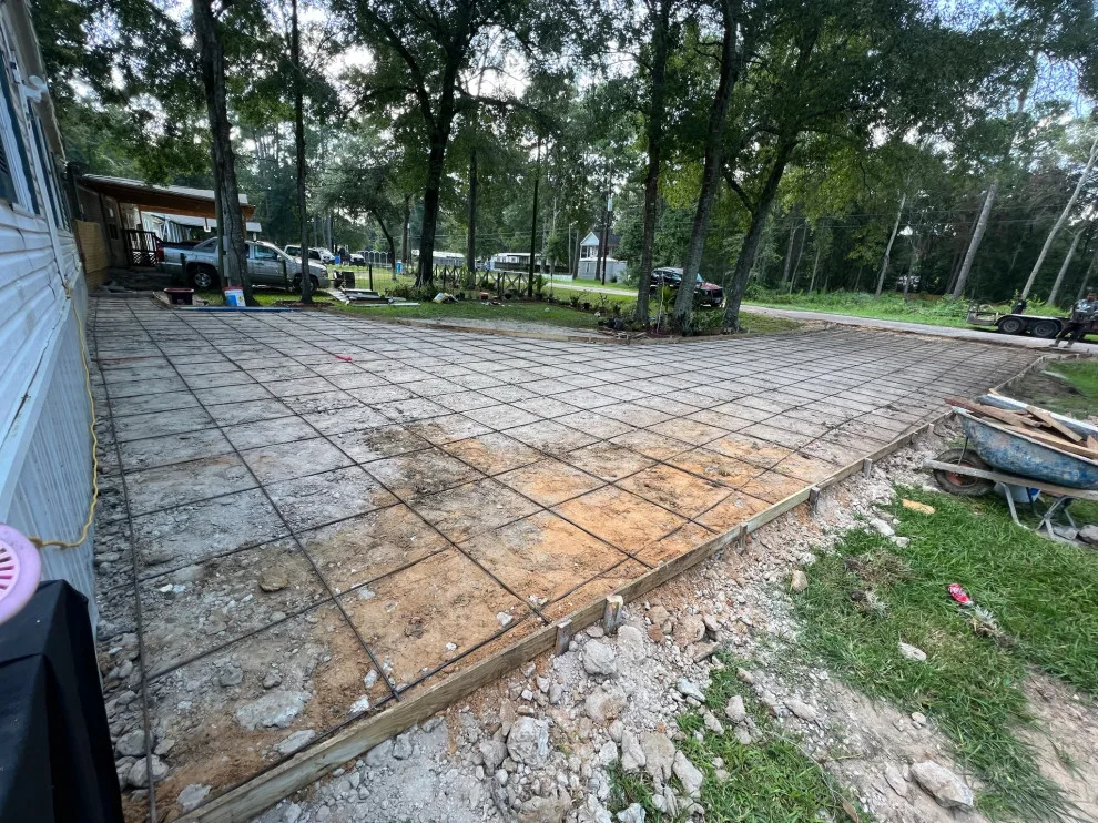 Parking Trailer by Flores Concrete - Photo 5