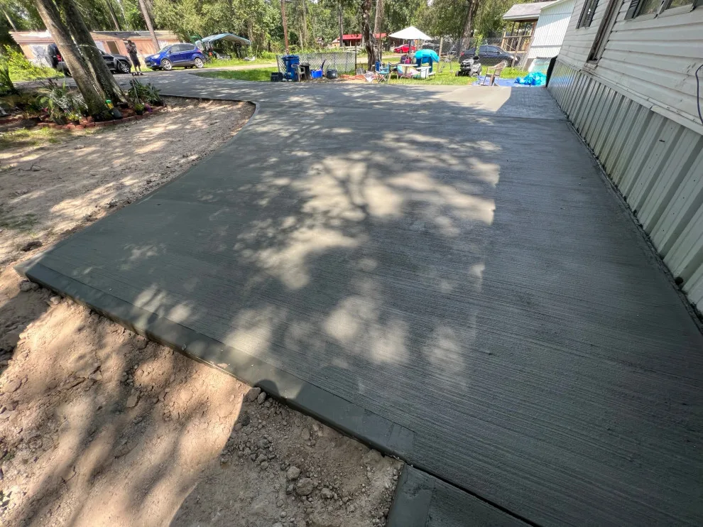 Parking Trailer by Flores Concrete - Photo 3
