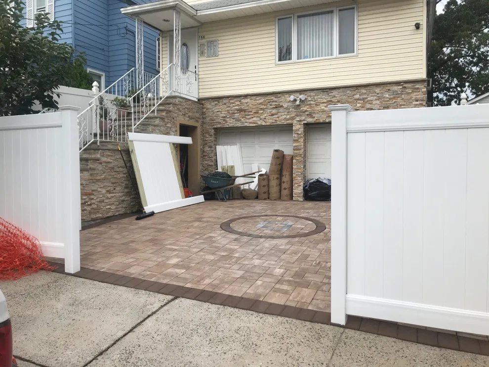 Entrances by Five Star Contractors - Photo 3