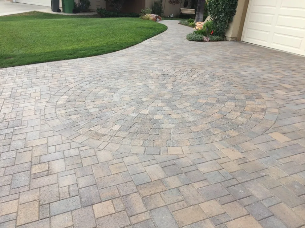 Entrances by Coyote Pavers & Stone - Photo 9