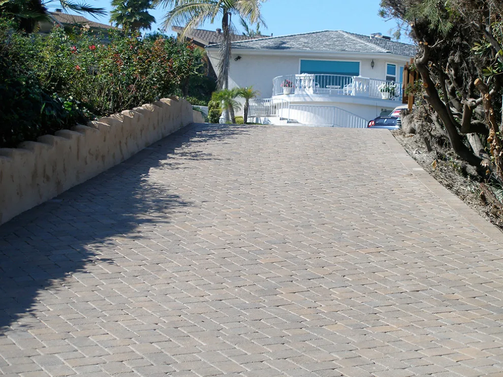 Entrances by Coyote Pavers & Stone - Photo 5