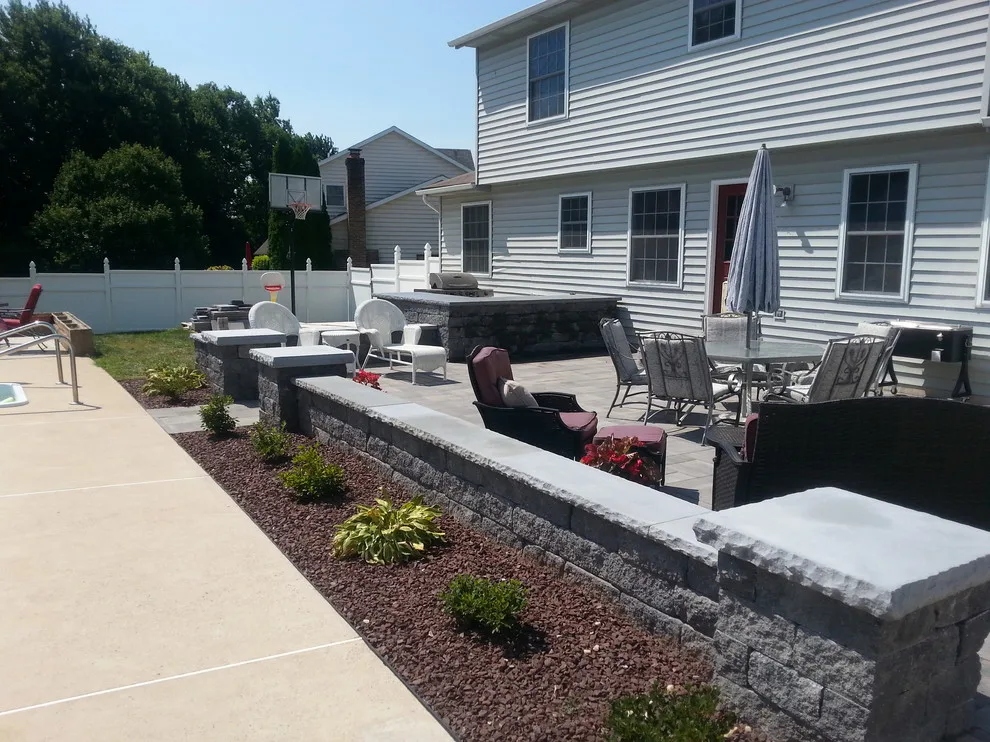 Earthtones Hardscape LLC - Photo 2