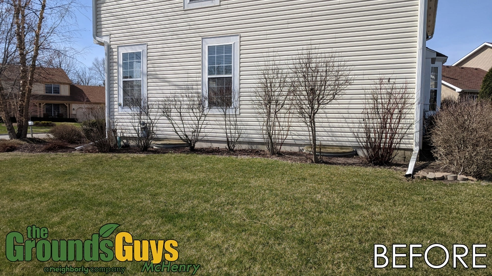 The Grounds Guys Of McHenry - Photo 9
