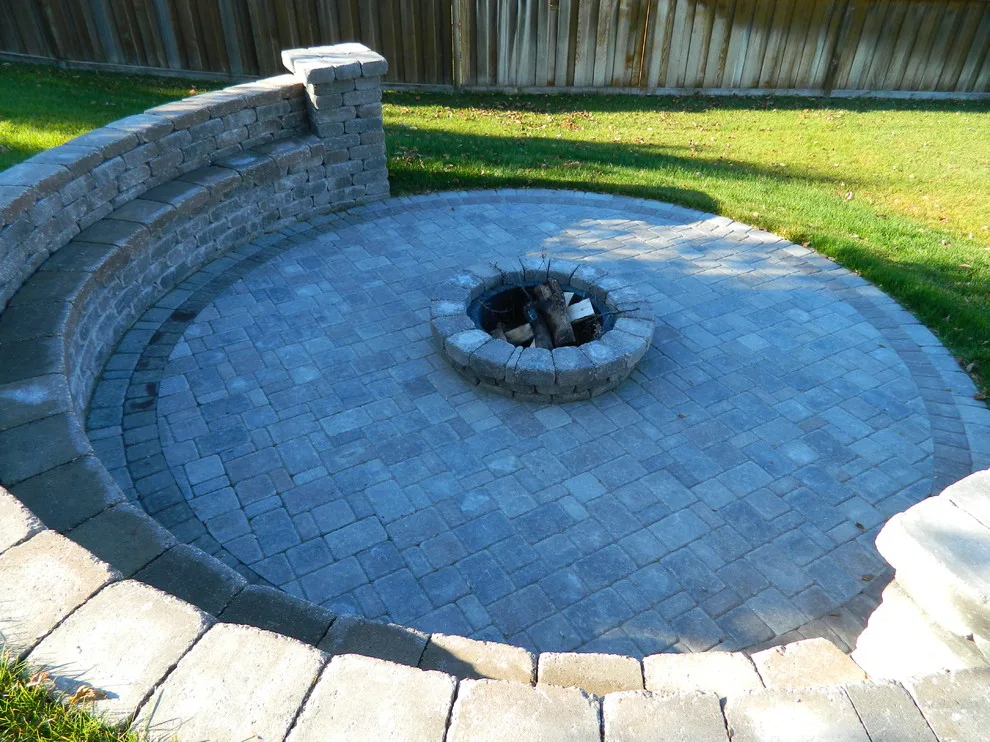 Devine Design Hardscapes - Photo 4