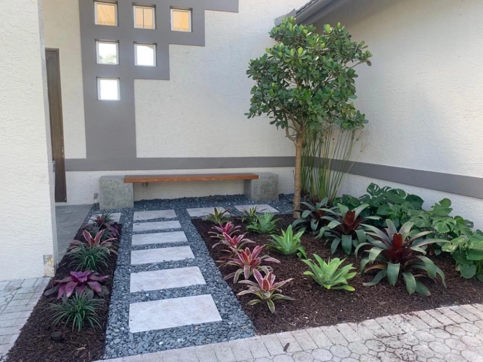 PRIVATE PUTTING GREEN + LANDSCAPE DESIGN by The Landscaping People, Inc. - Photo 12