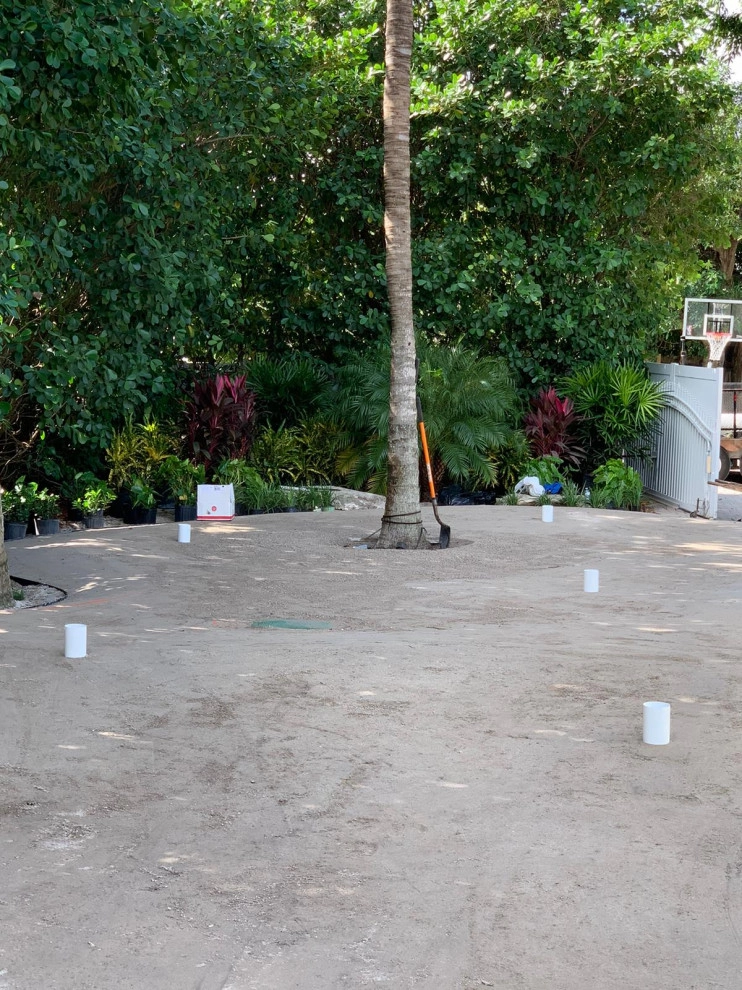 BACKYARD PUTTING GREEN by The Landscaping People, Inc. - Photo 15