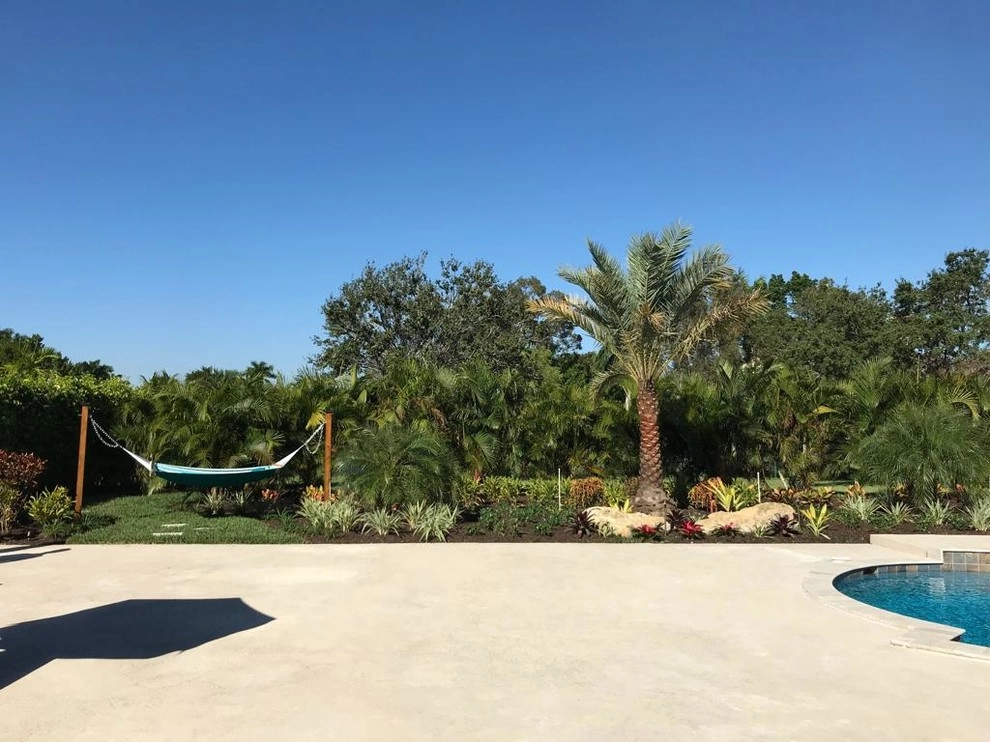 De Carlo Backyard by The Landscaping People, Inc. - Photo 3