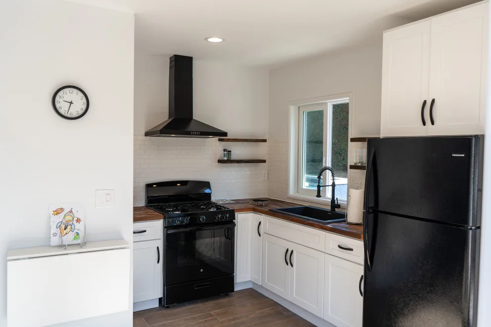 Los Angeles Garage Transformation by EHD Builders - Photo 17