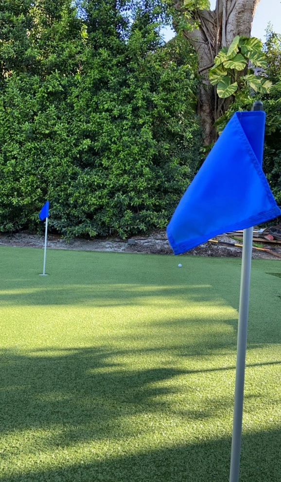 PUTTING GREEN WITH ARTIFICIAL TURF by The Landscaping People, Inc. - Photo 6