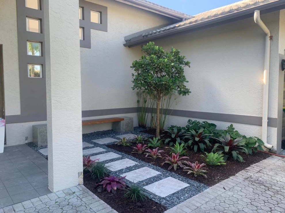 PRIVATE PUTTING GREEN + LANDSCAPE DESIGN by The Landscaping People, Inc. - Photo 29