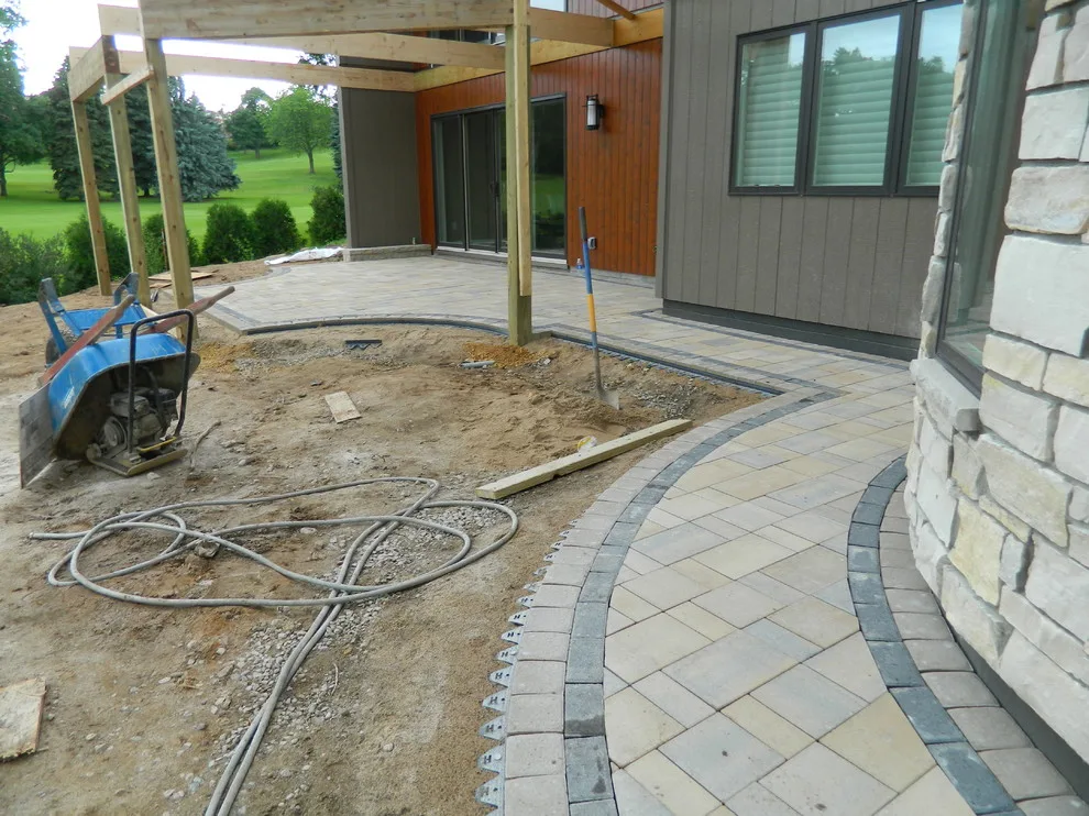 Golf Course Residence by Devine Design Hardscapes - Photo 6